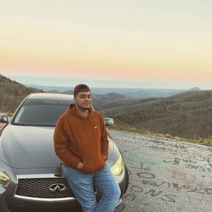 Meet your Posher, Sergio